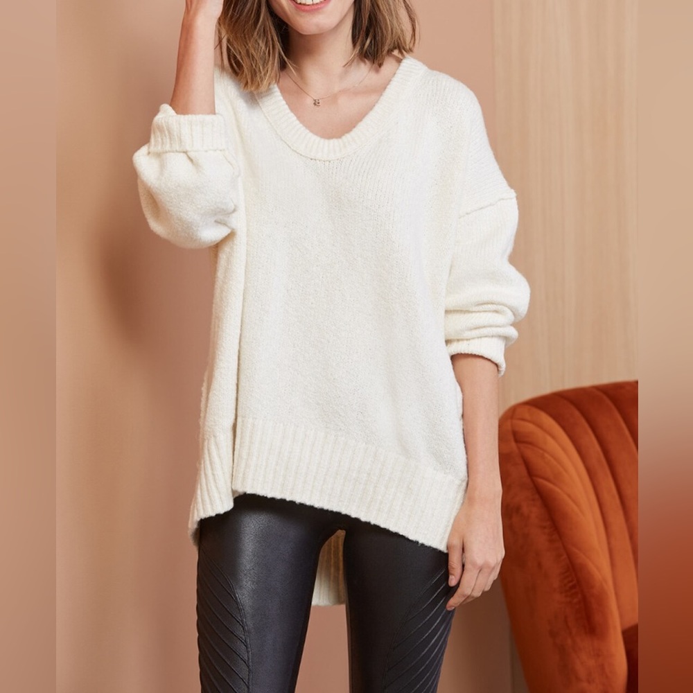 SOLD Free People Brookside Sweater Tunic White Oversized ๐ค - Picture 5 of 6